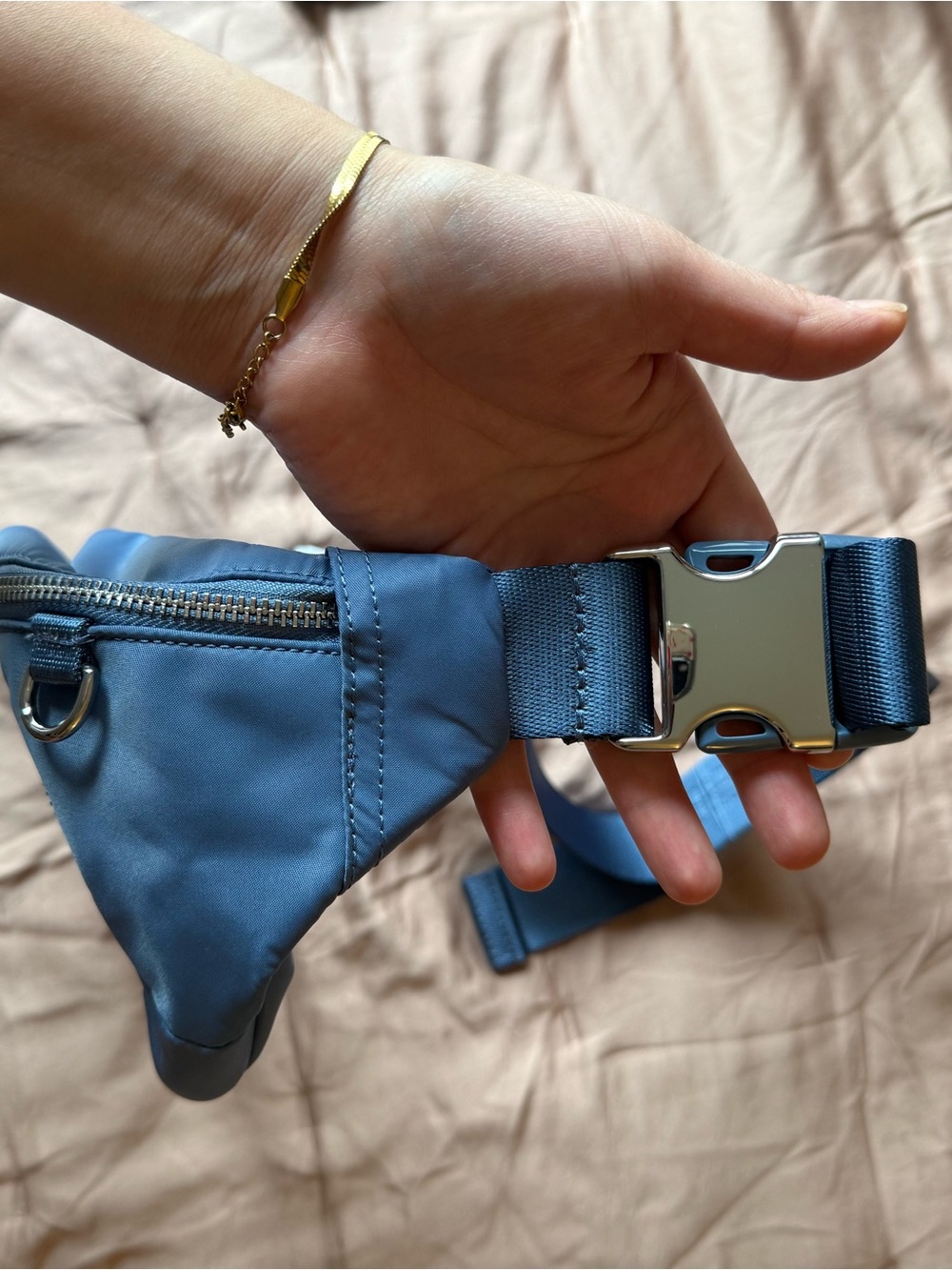 Lululemon Everywhere Belt Bag XL Washed Denim Silver NWT - Picture 5 of 10